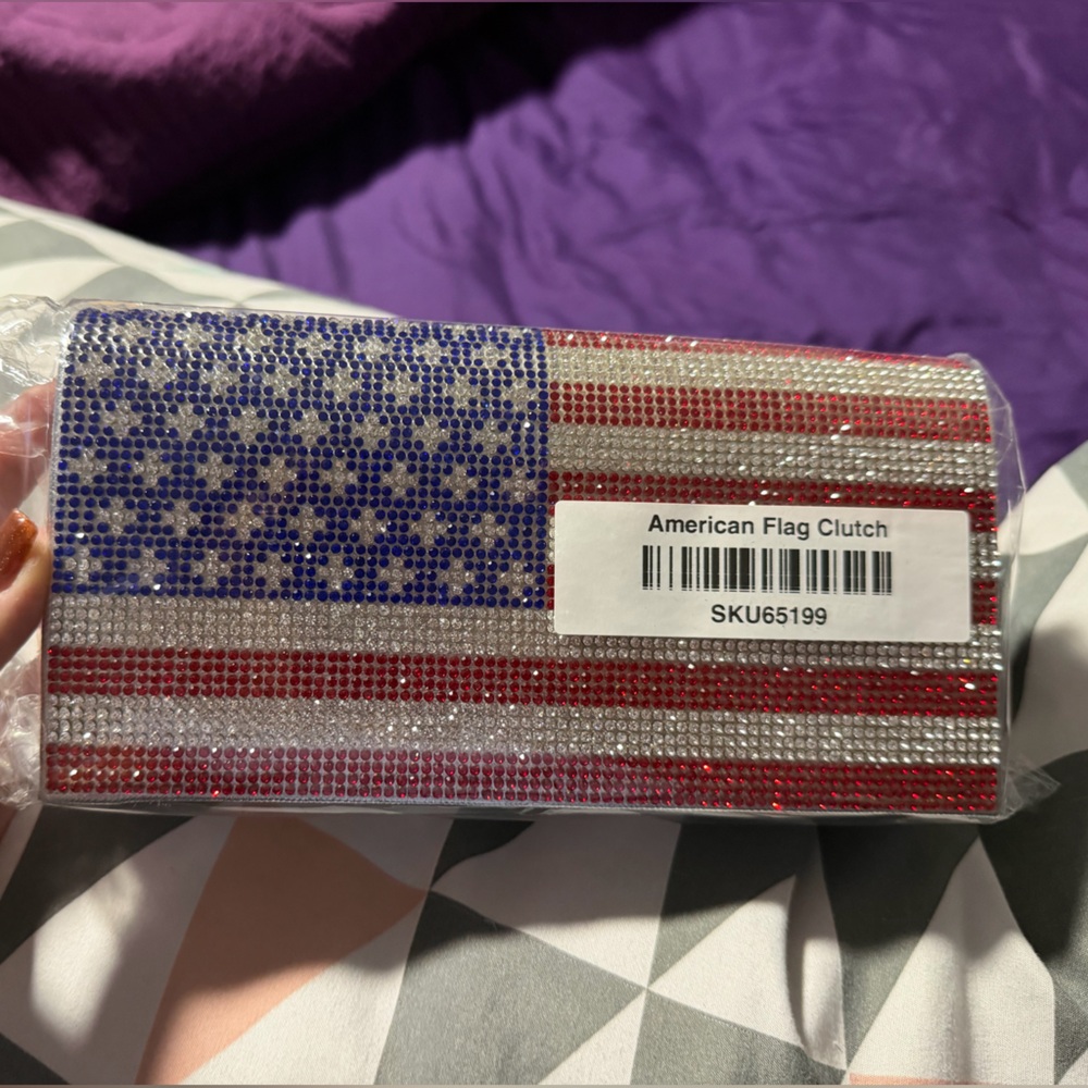 USA Flag Clutch Rhinestone Purse Bling Crossbody Bag. NWT